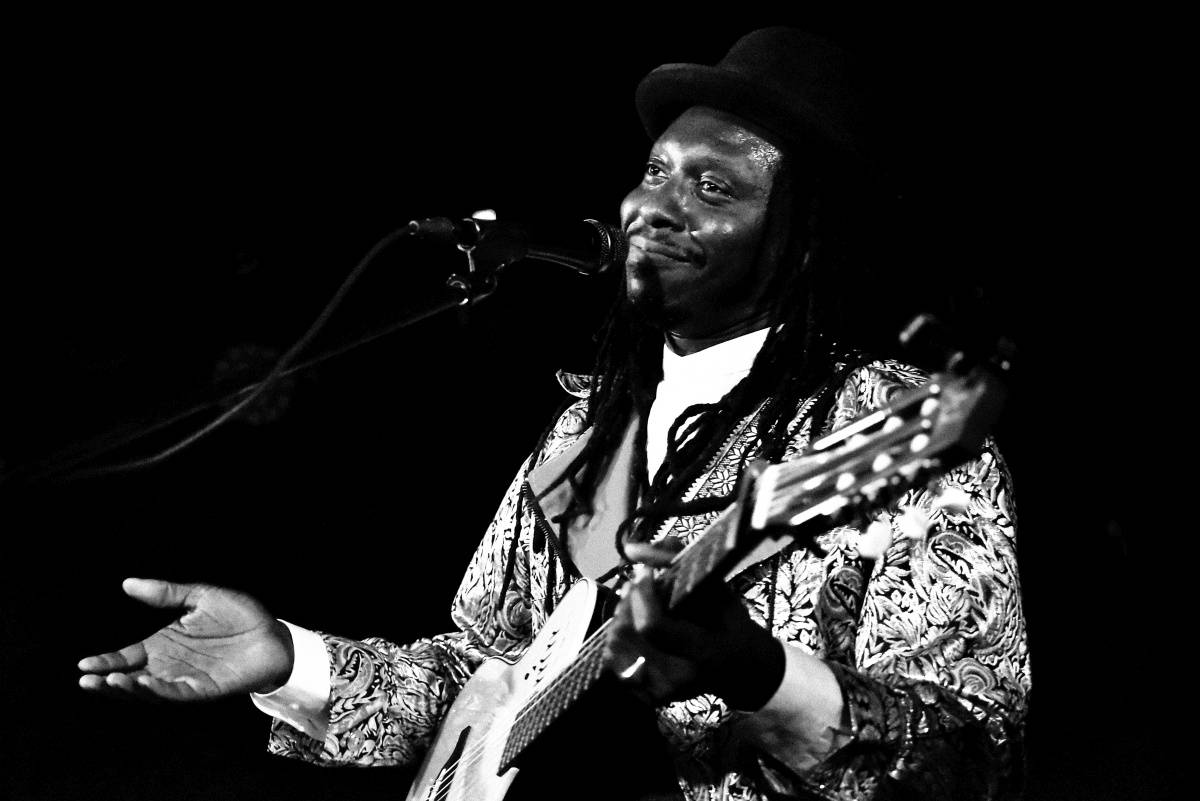 Faada Freddy přivezl do Rock Café v Praze směs gospelu, soulu, jazzu, reggae, popu a hip hopu