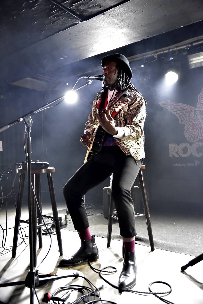 Faada Freddy přivezl do Rock Café v Praze směs gospelu, soulu, jazzu, reggae, popu a hip hopu