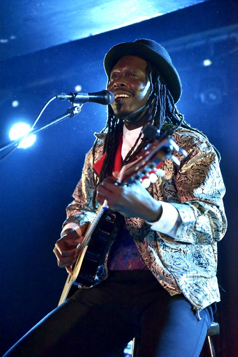 Faada Freddy přivezl do Rock Café v Praze směs gospelu, soulu, jazzu, reggae, popu a hip hopu