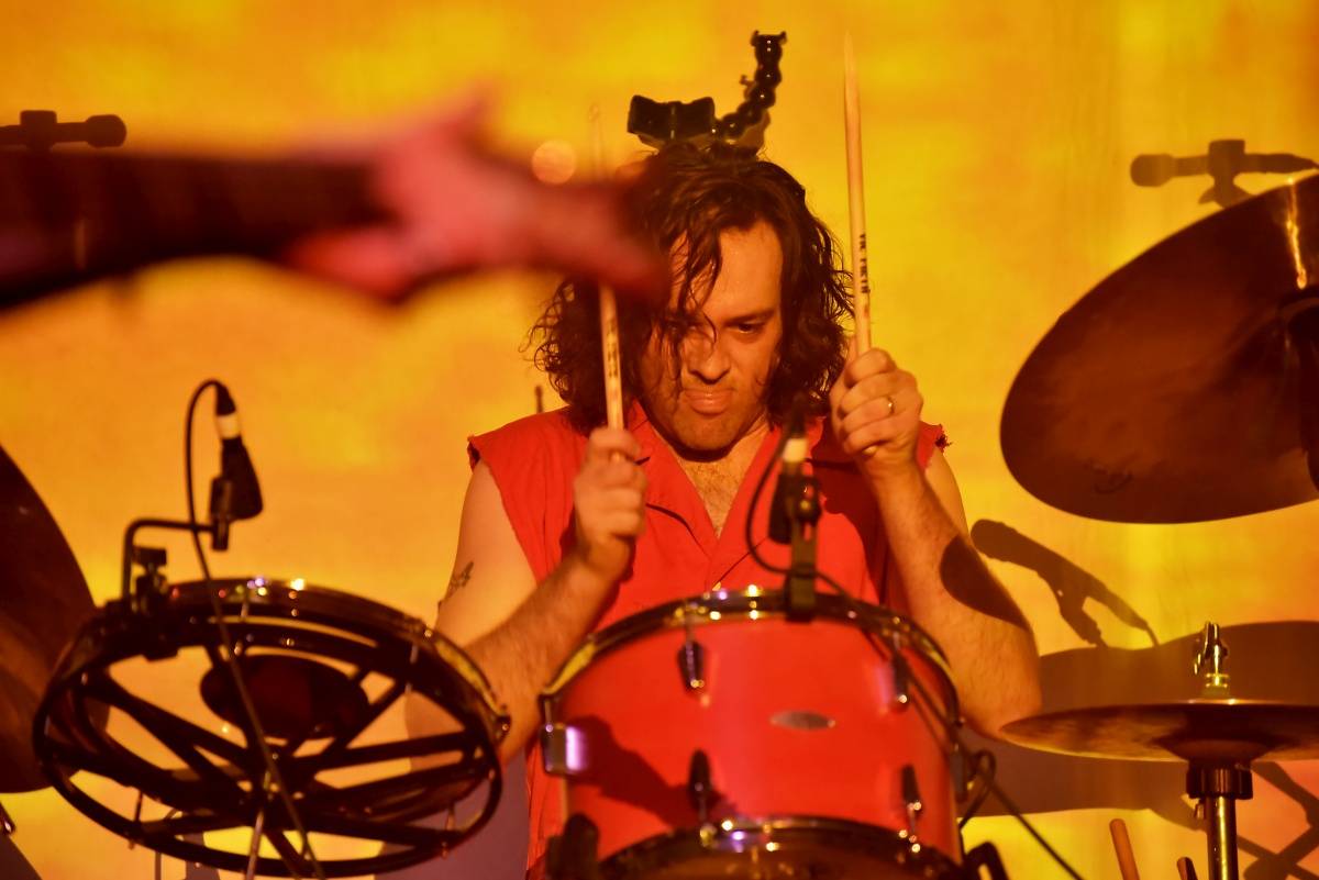 Pět nových alb si zasloužilo turné. Australští rockeři King Gizzard & The Lizard Wizard vyprodali pražskou Lucernu