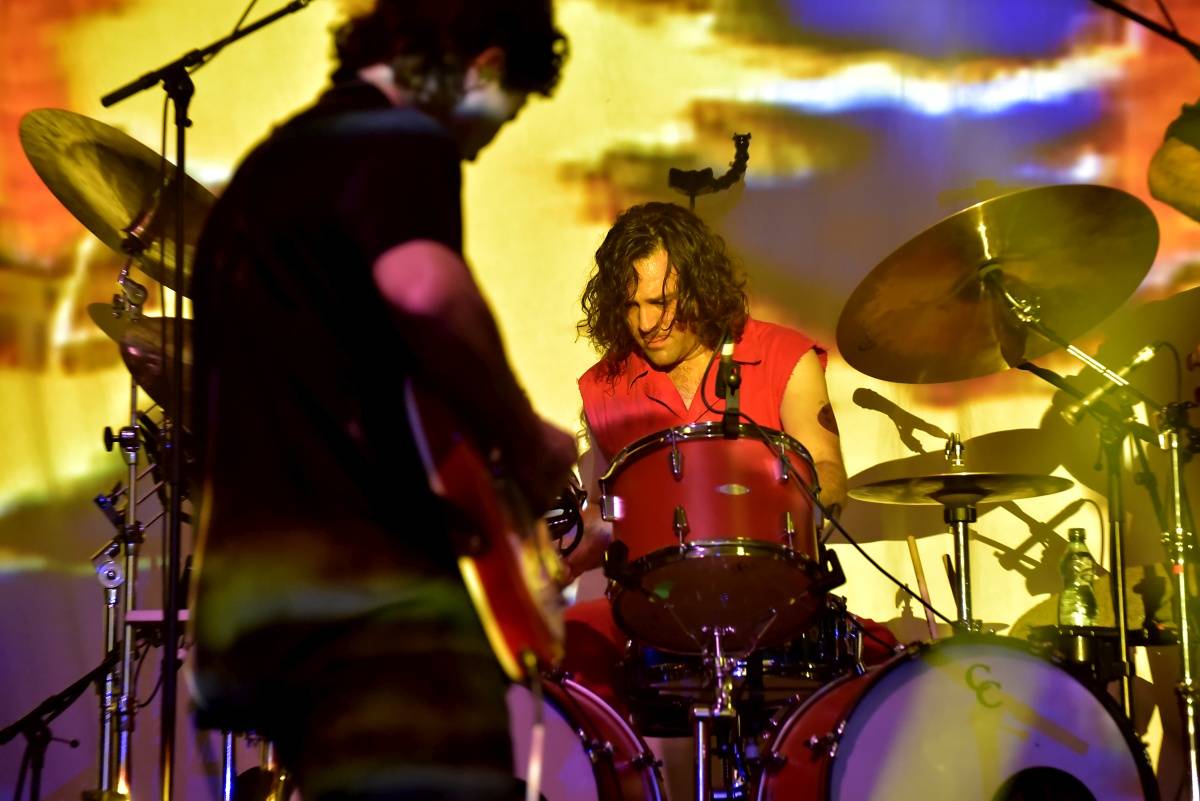 Pět nových alb si zasloužilo turné. Australští rockeři King Gizzard & The Lizard Wizard vyprodali pražskou Lucernu