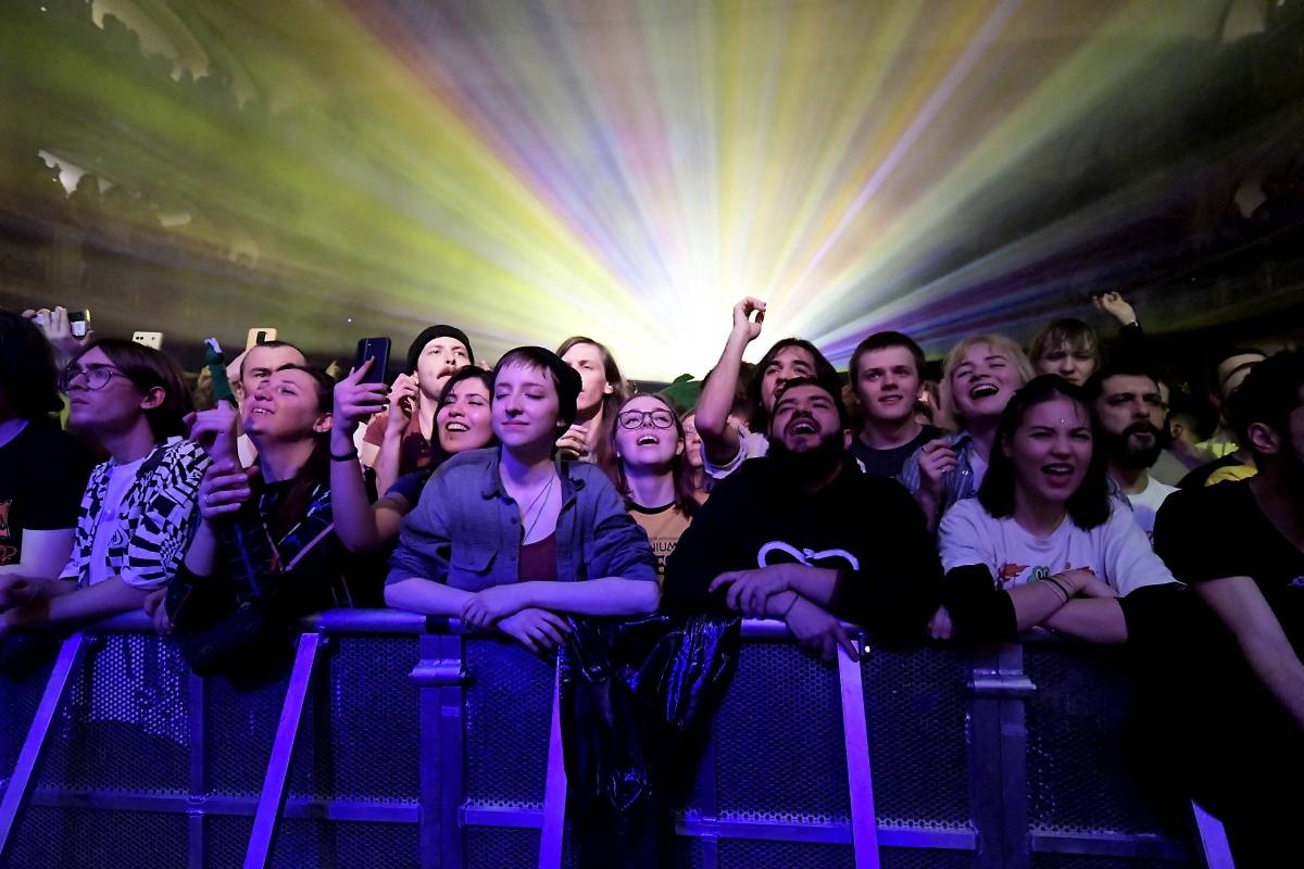 Pět nových alb si zasloužilo turné. Australští rockeři King Gizzard & The Lizard Wizard vyprodali pražskou Lucernu