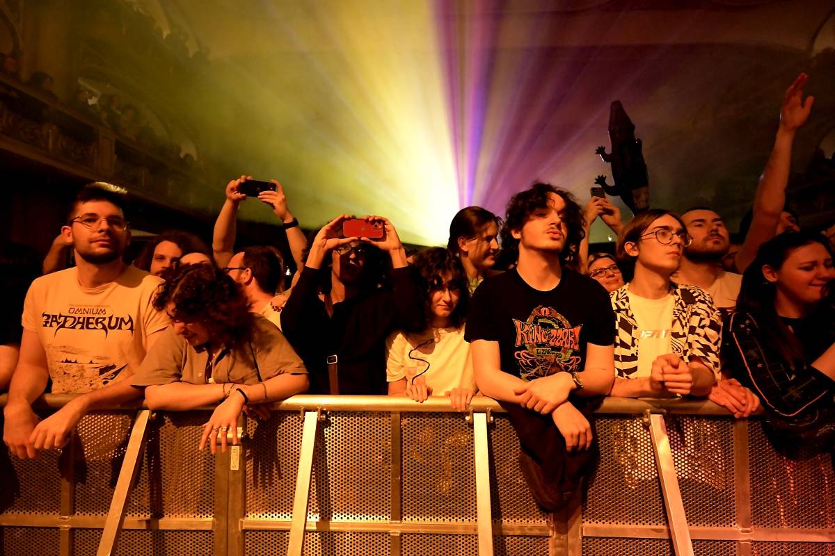 Pět nových alb si zasloužilo turné. Australští rockeři King Gizzard & The Lizard Wizard vyprodali pražskou Lucernu