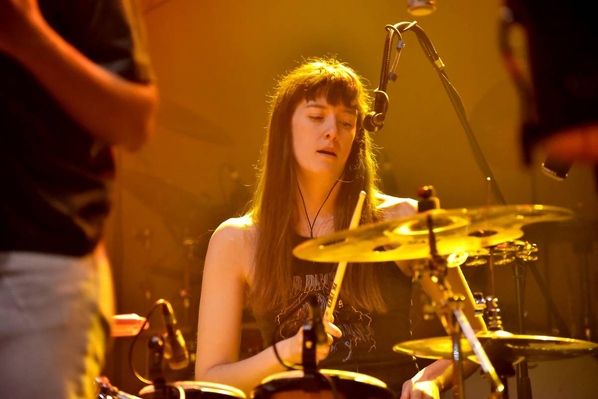 Pět nových alb si zasloužilo turné. Australští rockeři King Gizzard & The Lizard Wizard vyprodali pražskou Lucernu