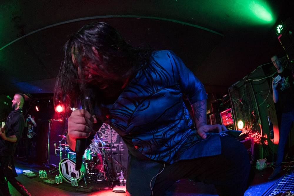 Pražským Rock Café se prohnala metalová bouře. Bloodywood nabili fanoušky energií