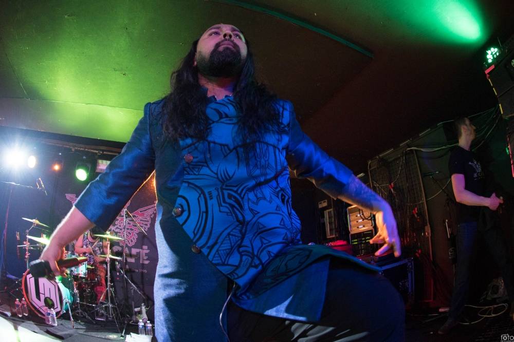 Pražským Rock Café se prohnala metalová bouře. Bloodywood nabili fanoušky energií