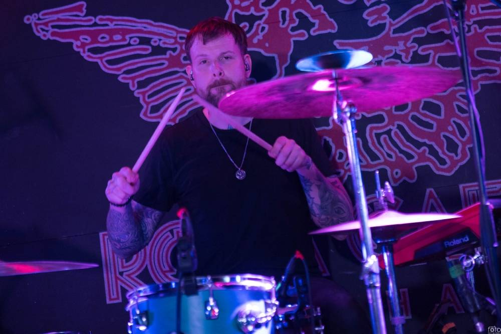 Pražským Rock Café se prohnala metalová bouře. Bloodywood nabili fanoušky energií