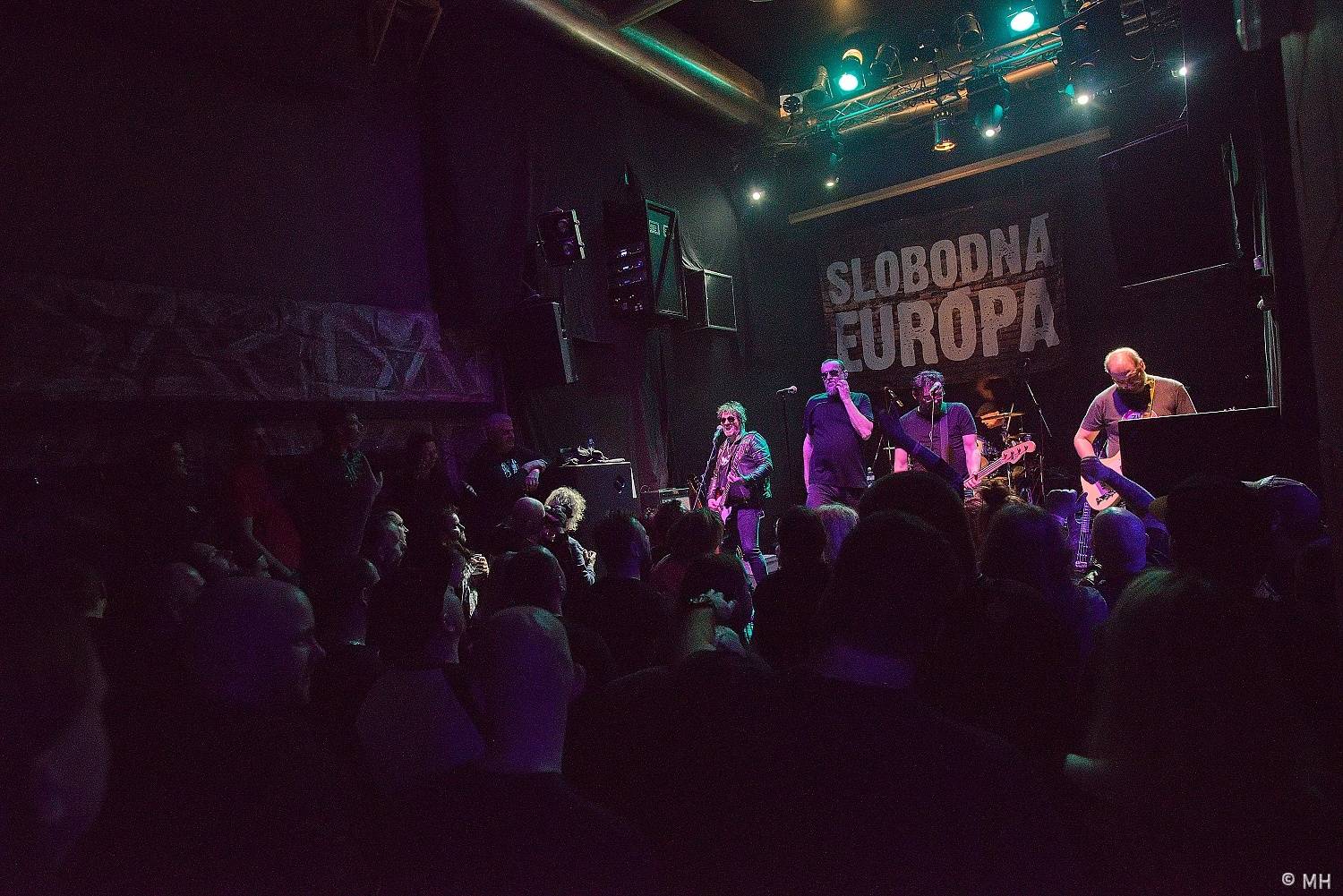 Slobodná Európa slaví dvacáté výročí alba Trojka, přehrála ho fanouškům v Plzni