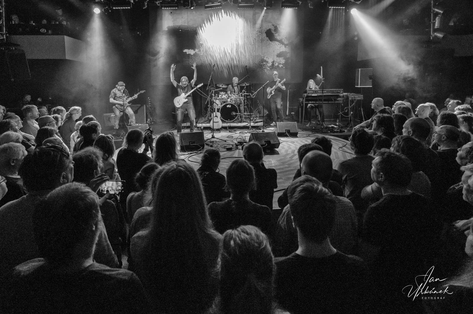 Progres 2 oslavili v pražském Lucerna Music Baru 55 let na scéně