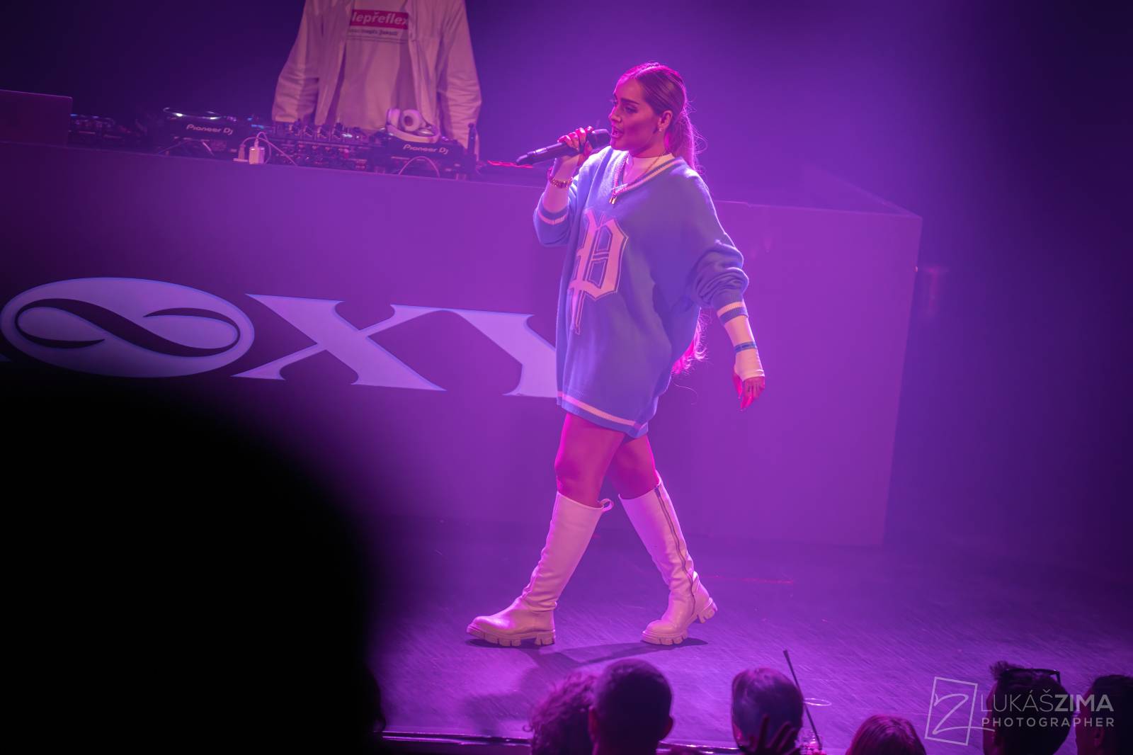 Sima předvedla Praze show světové úrovně, v Roxy pokřtila album Masterpiece