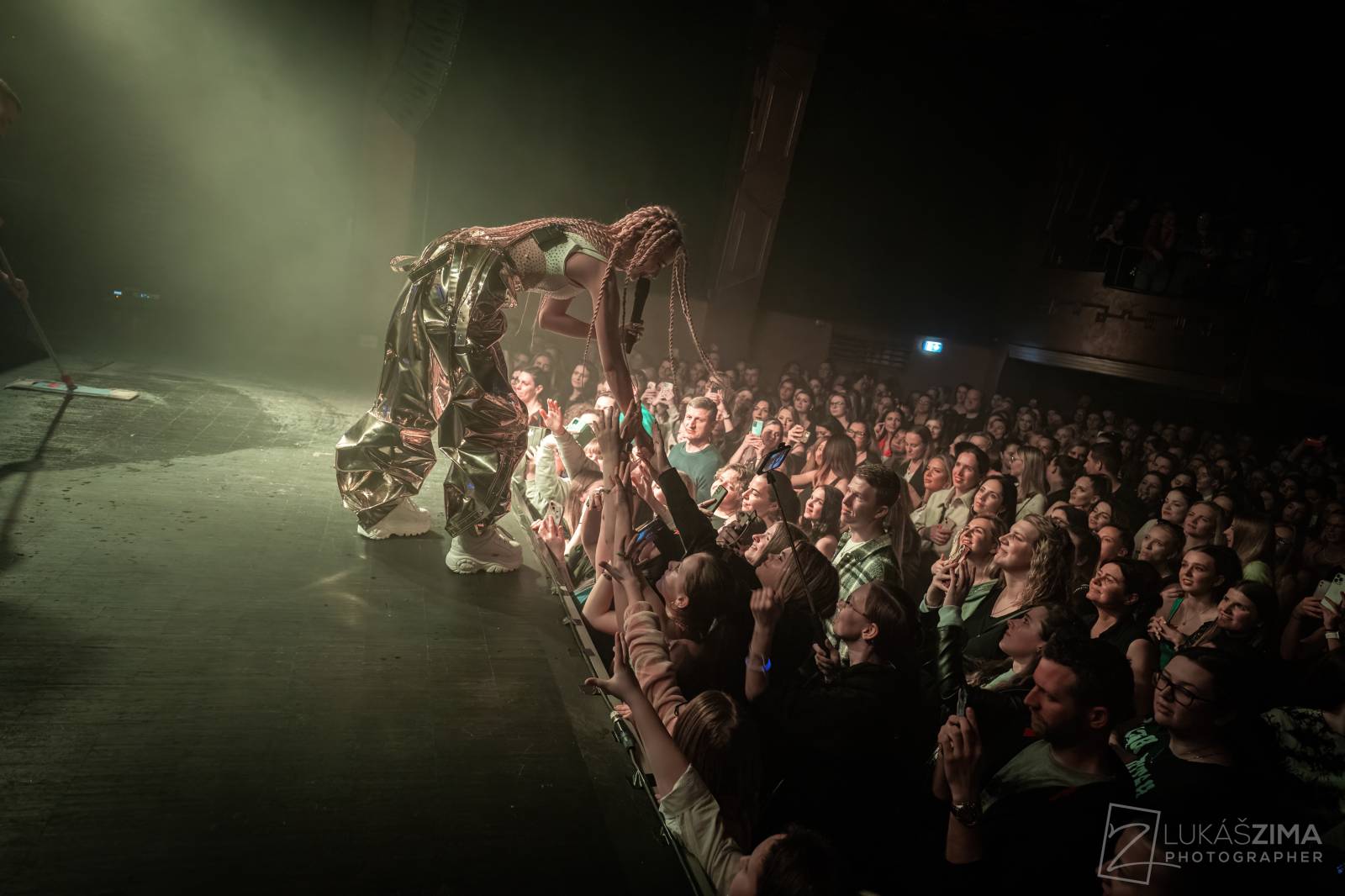 Sima předvedla Praze show světové úrovně, v Roxy pokřtila album Masterpiece