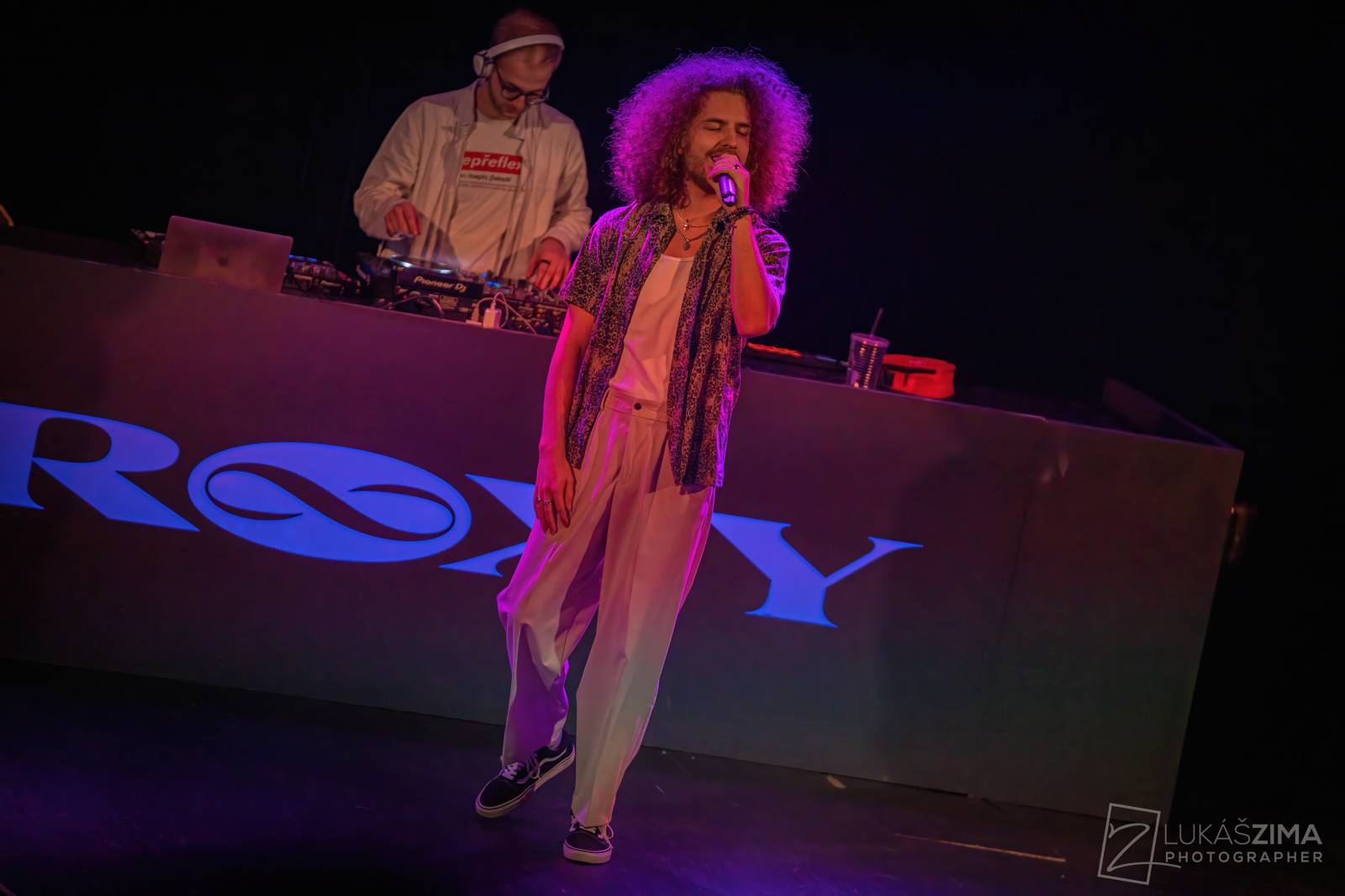 Sima předvedla Praze show světové úrovně, v Roxy pokřtila album Masterpiece