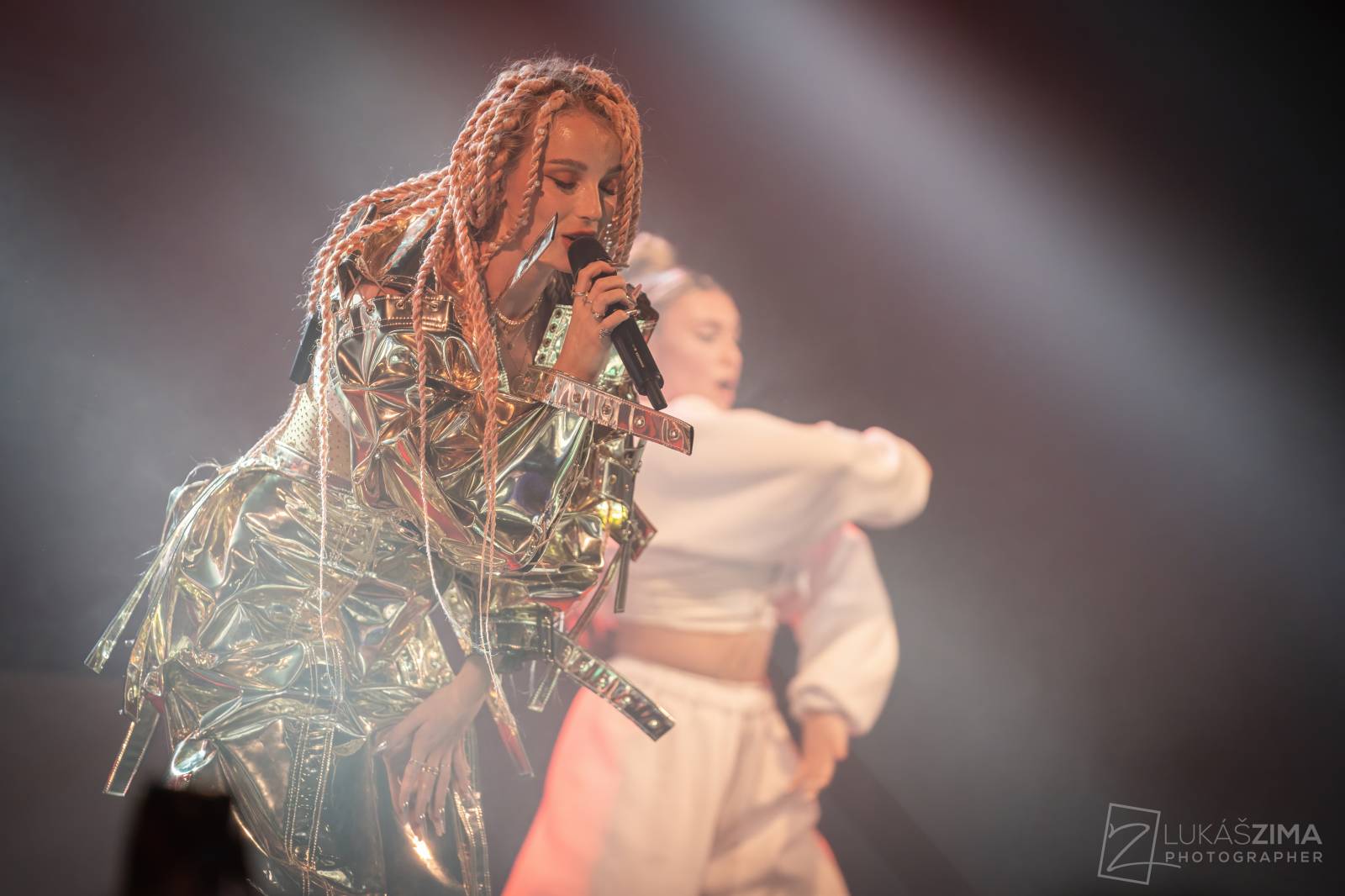 Sima předvedla Praze show světové úrovně, v Roxy pokřtila album Masterpiece