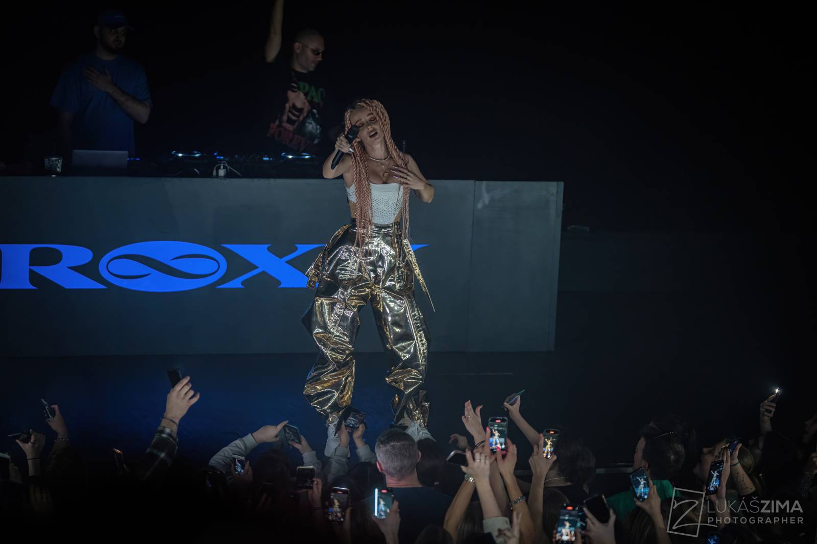 Sima předvedla Praze show světové úrovně, v Roxy pokřtila album Masterpiece