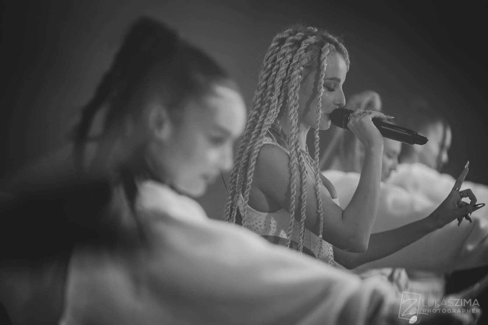 Sima předvedla Praze show světové úrovně, v Roxy pokřtila album Masterpiece