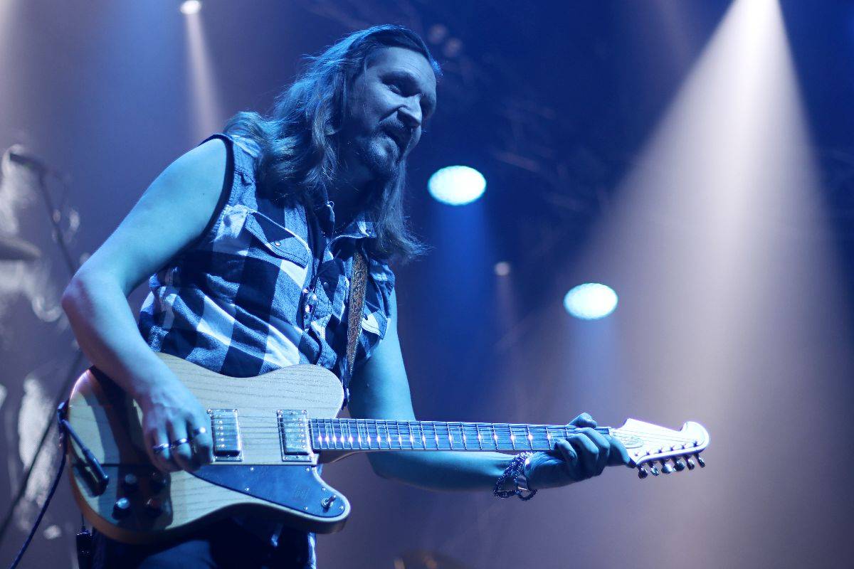 Do Brna dorazila Apocalyptica spolu s Epicou, Nothing Else Matters zpívala celá hala