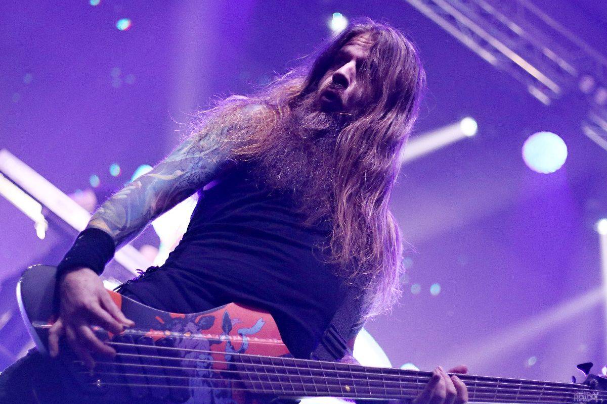 Do Brna dorazila Apocalyptica spolu s Epicou, Nothing Else Matters zpívala celá hala