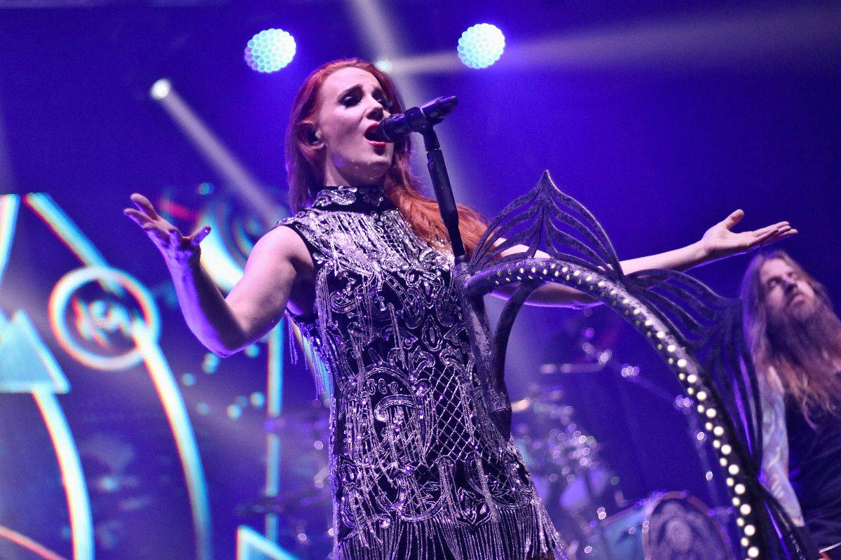 Do Brna dorazila Apocalyptica spolu s Epicou, Nothing Else Matters zpívala celá hala