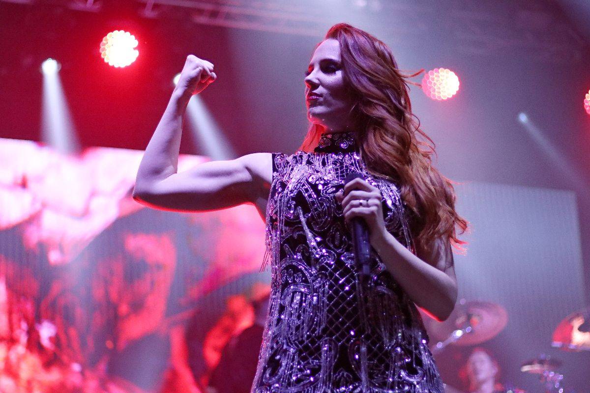 Do Brna dorazila Apocalyptica spolu s Epicou, Nothing Else Matters zpívala celá hala