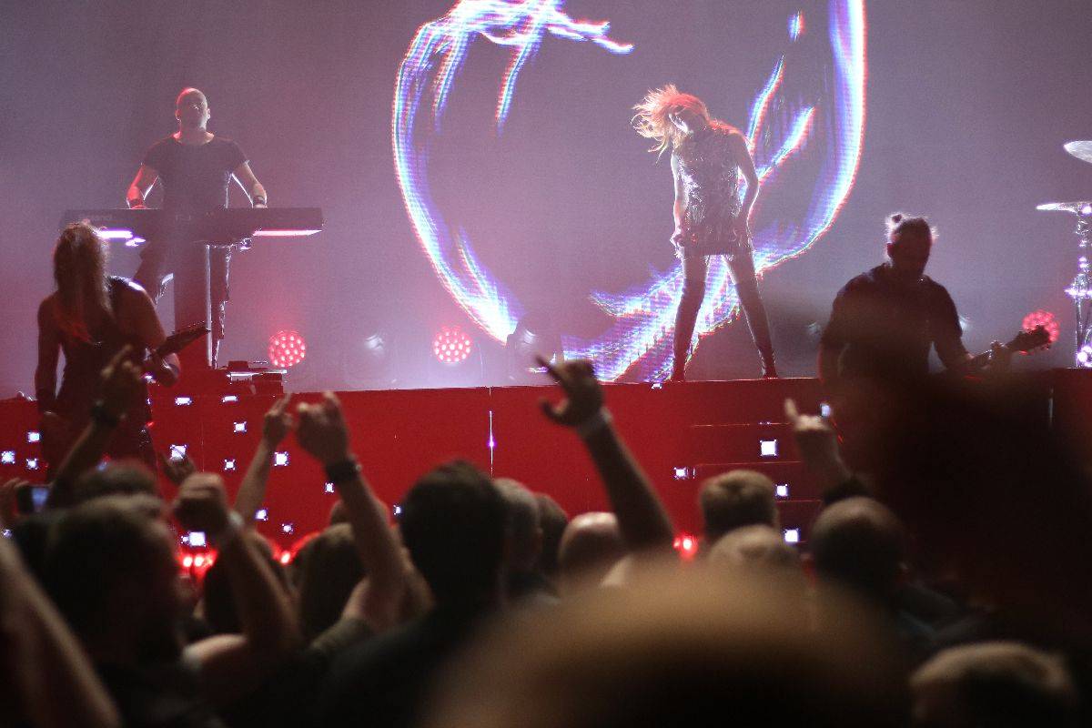 Do Brna dorazila Apocalyptica spolu s Epicou, Nothing Else Matters zpívala celá hala