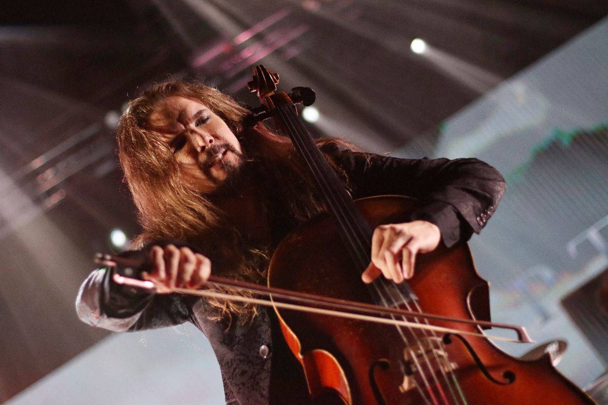 Do Brna dorazila Apocalyptica spolu s Epicou, Nothing Else Matters zpívala celá hala