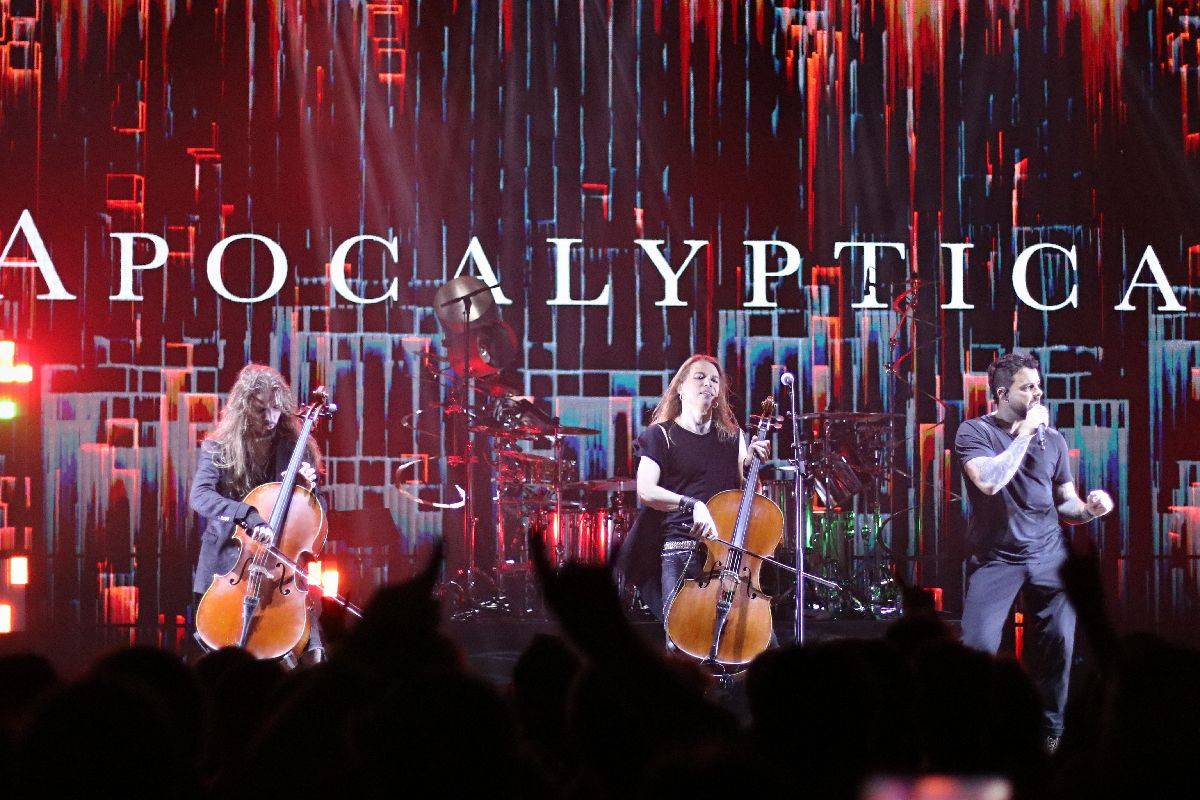 Do Brna dorazila Apocalyptica spolu s Epicou, Nothing Else Matters zpívala celá hala