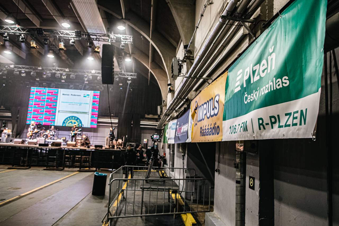 ONLINE: Žebřík rozdá 28 cen. Podívejte se na přípravy a do zákulisí akce