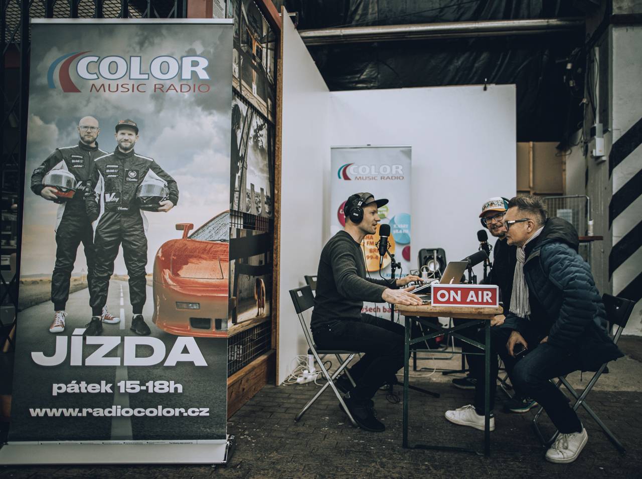 ONLINE: Žebřík rozdá 28 cen. Podívejte se na přípravy a do zákulisí akce