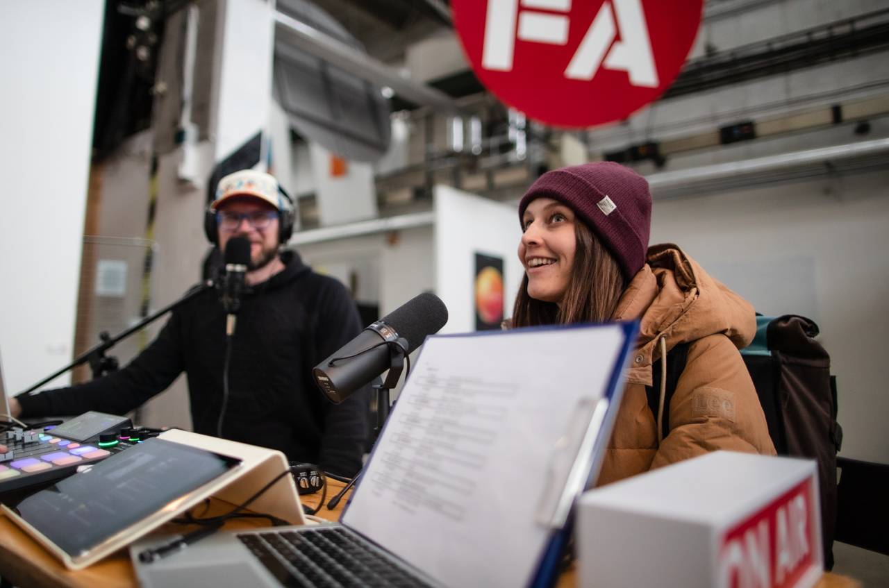 ONLINE: Žebřík rozdá 28 cen. Podívejte se na přípravy a do zákulisí akce