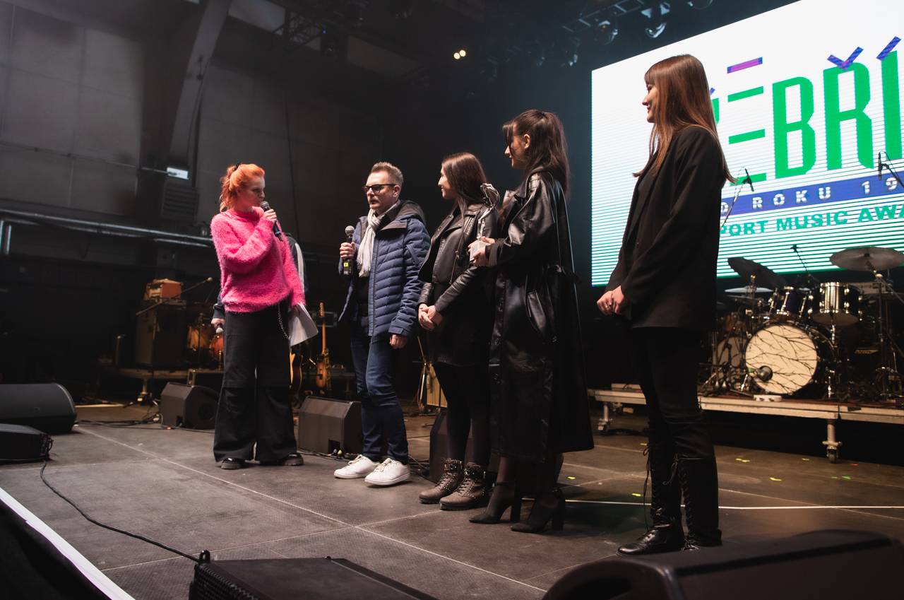 ONLINE: Žebřík rozdá 28 cen. Podívejte se na přípravy a do zákulisí akce