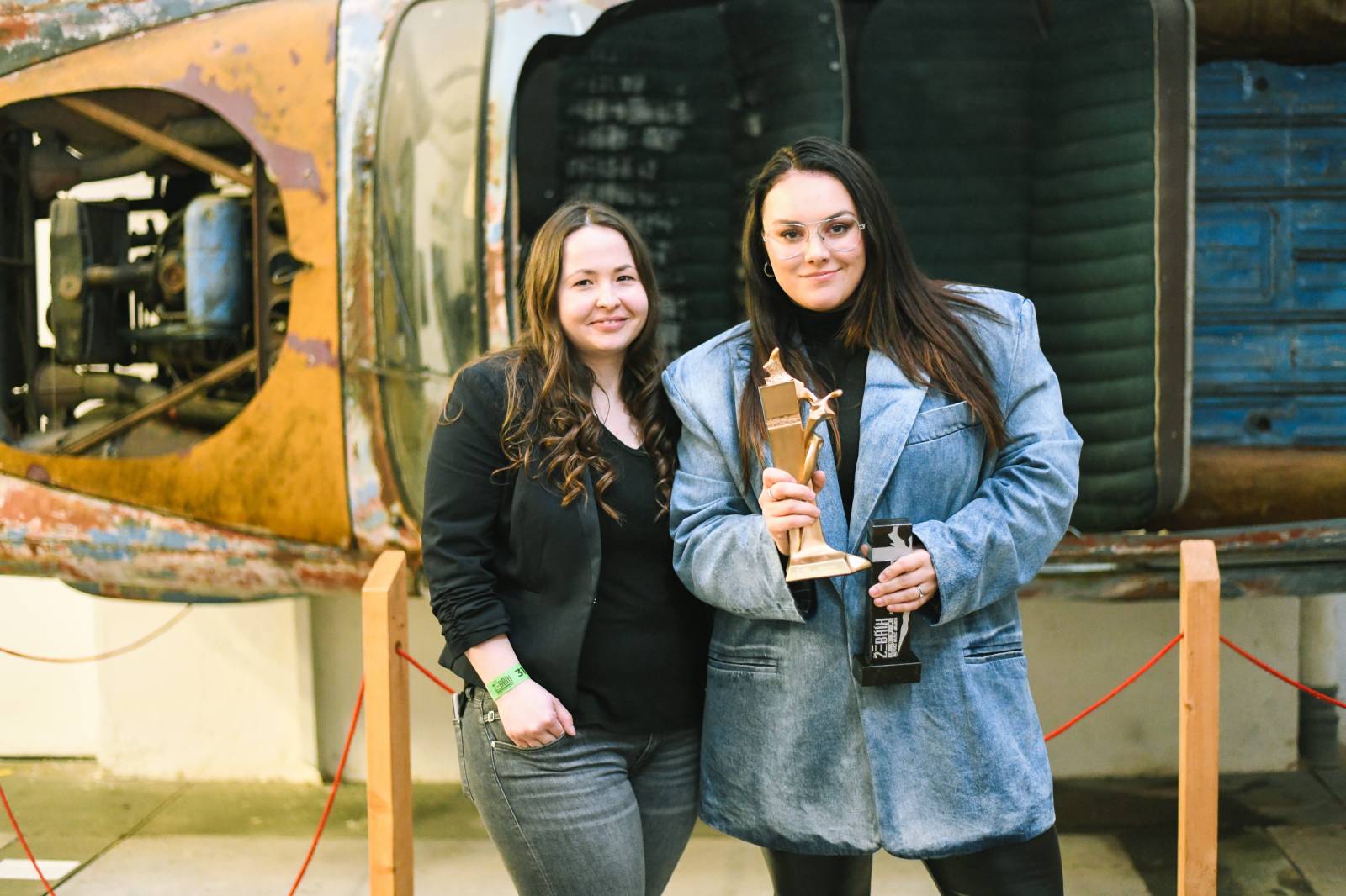 ONLINE: Žebřík rozdá 28 cen. Podívejte se na přípravy a do zákulisí akce