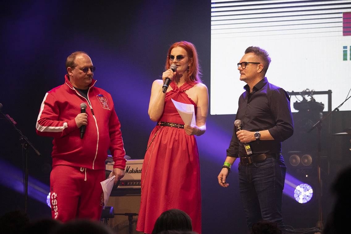 Michal Pavlíček si na Žebříku převzal speciální cenu a pokřtil čtyřdiskovou kompilaci Faces