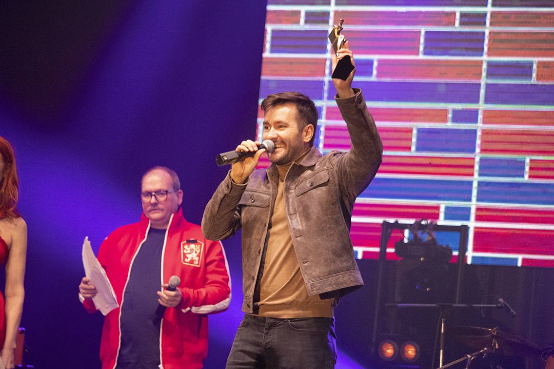 Michal Pavlíček si na Žebříku převzal speciální cenu a pokřtil čtyřdiskovou kompilaci Faces