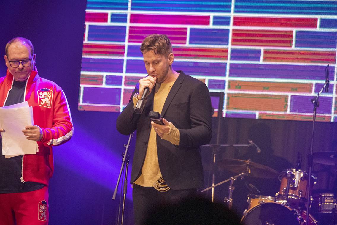 Michal Pavlíček si na Žebříku převzal speciální cenu a pokřtil čtyřdiskovou kompilaci Faces