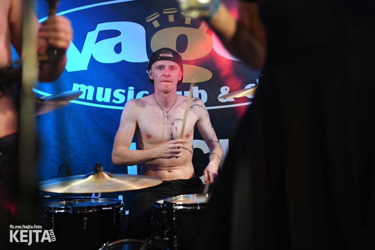 Punková smršť. Do Vagonu dorazili Punk Floid a Volant