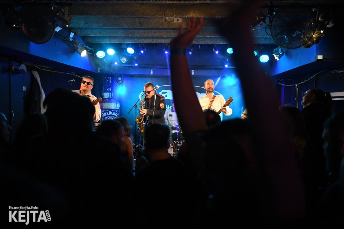 Punková smršť. Do Vagonu dorazili Punk Floid a Volant