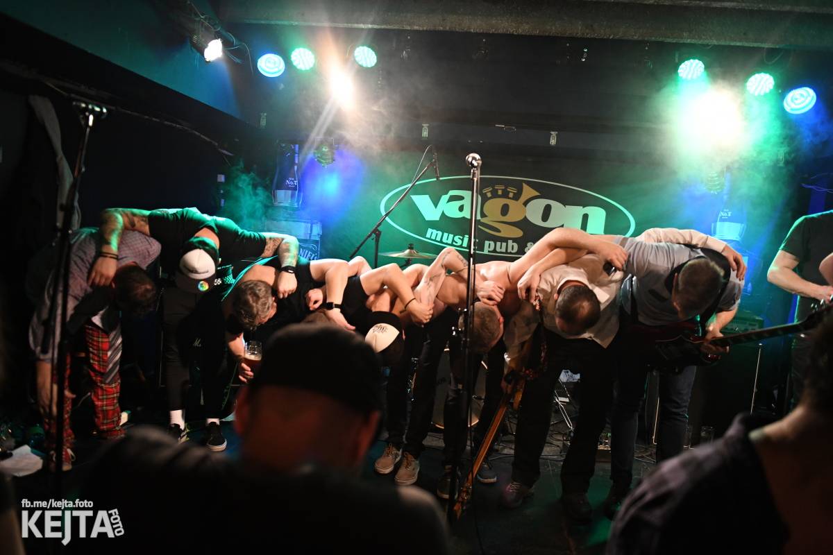 Punková smršť. Do Vagonu dorazili Punk Floid a Volant