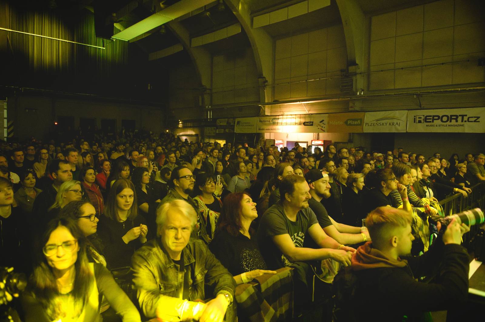 Plzeň se dotkla hvězd. Pozvání na Žebřík přijali Vilém Čok, Bára Basiková i Kamil Střihavka