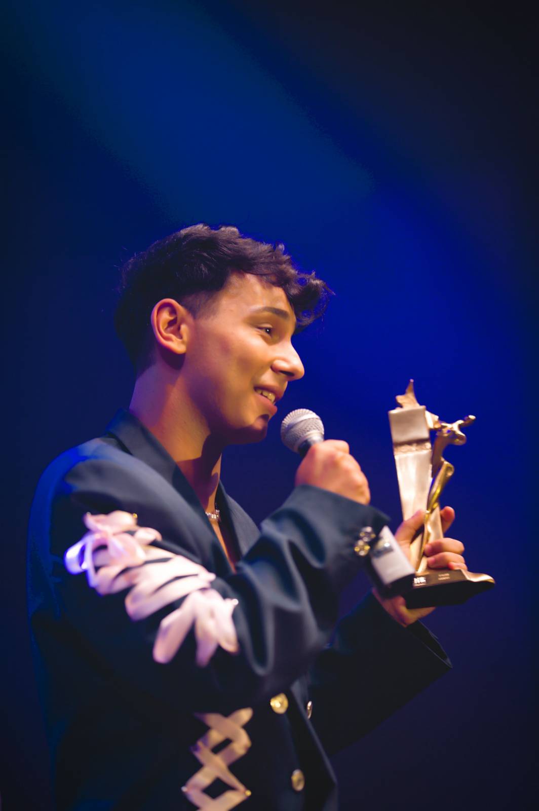 Plzeň se dotkla hvězd. Pozvání na Žebřík přijali Vilém Čok, Bára Basiková i Kamil Střihavka