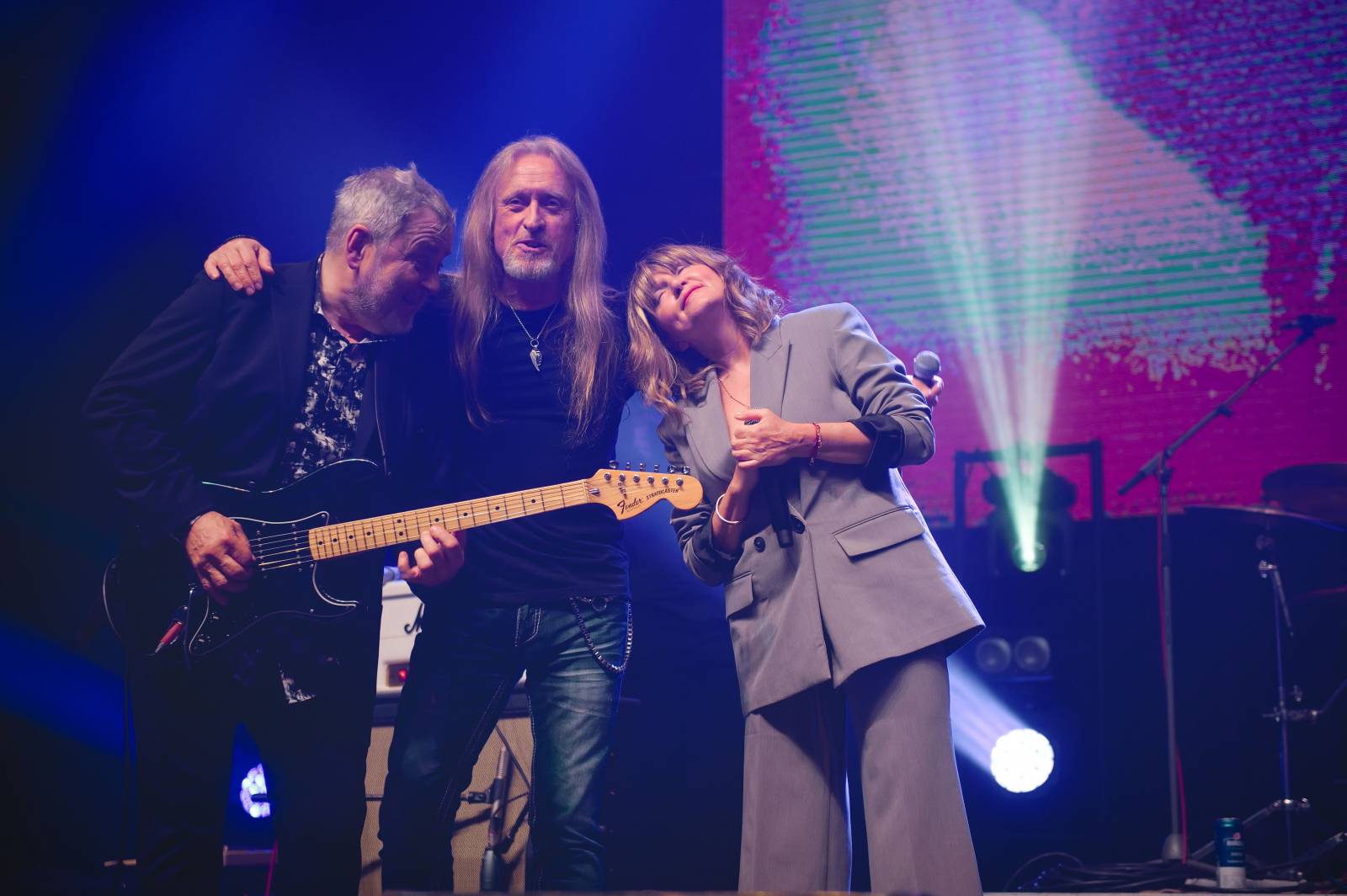 Plzeň se dotkla hvězd. Pozvání na Žebřík přijali Vilém Čok, Bára Basiková i Kamil Střihavka