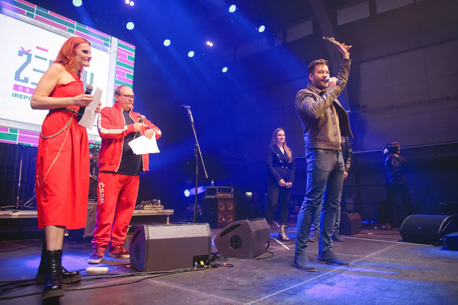 Plzeň se dotkla hvězd. Pozvání na Žebřík přijali Vilém Čok, Bára Basiková i Kamil Střihavka