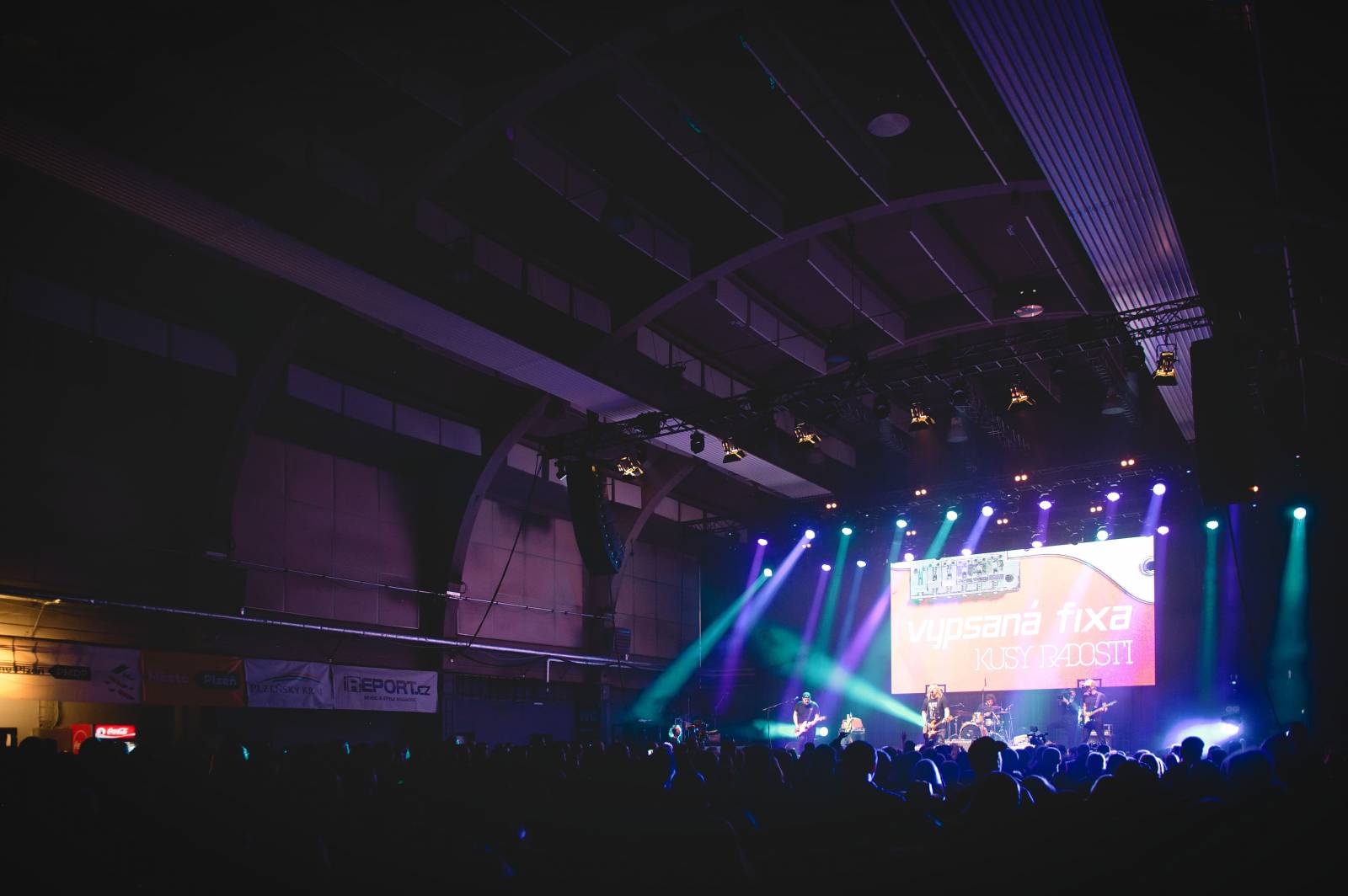 Plzeň se dotkla hvězd. Pozvání na Žebřík přijali Vilém Čok, Bára Basiková i Kamil Střihavka