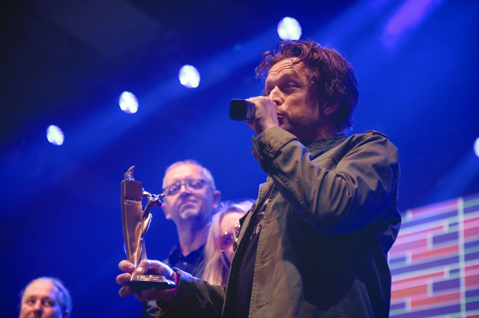 Plzeň se dotkla hvězd. Pozvání na Žebřík přijali Vilém Čok, Bára Basiková i Kamil Střihavka