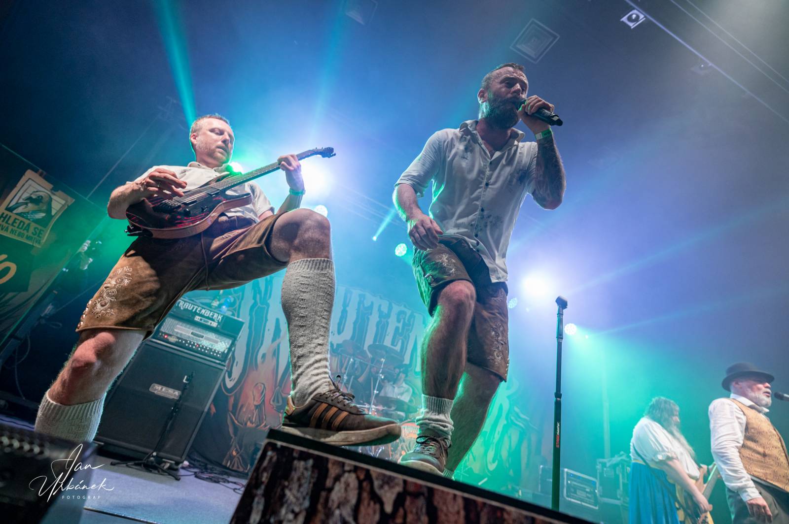 Pivní spršky i hromadné pogo. Trautenberk a Cocotte Minute dorazili do České Lípy