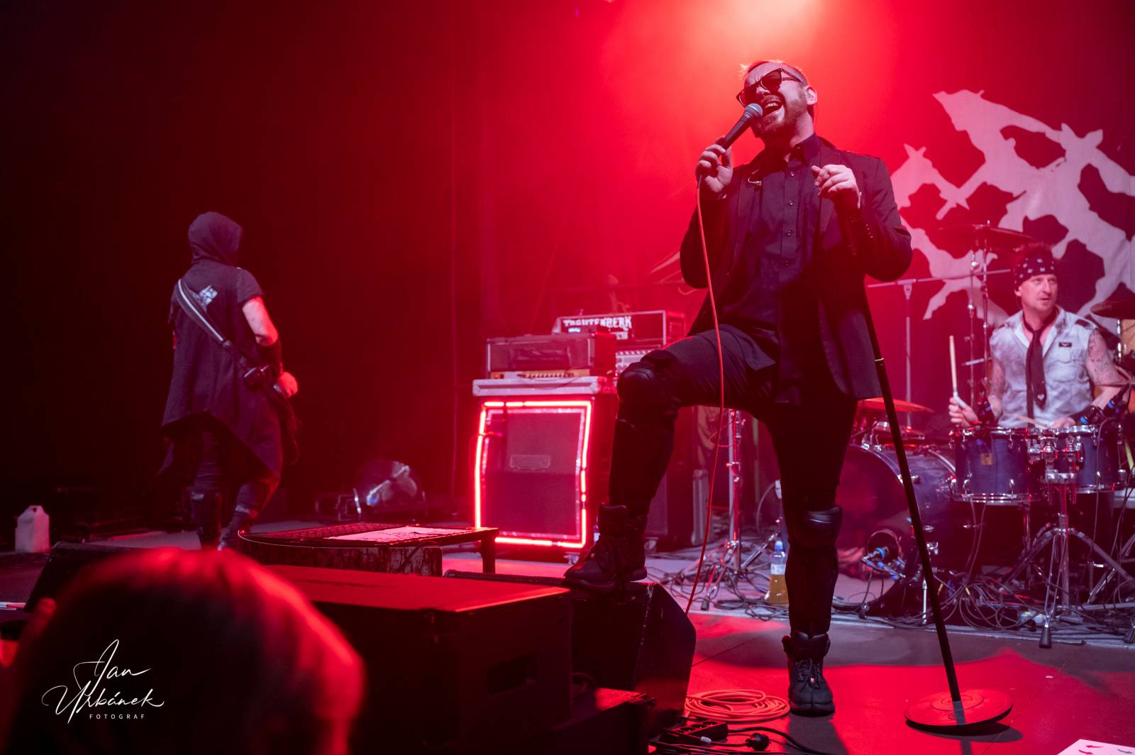 Pivní spršky i hromadné pogo. Trautenberk a Cocotte Minute dorazili do České Lípy