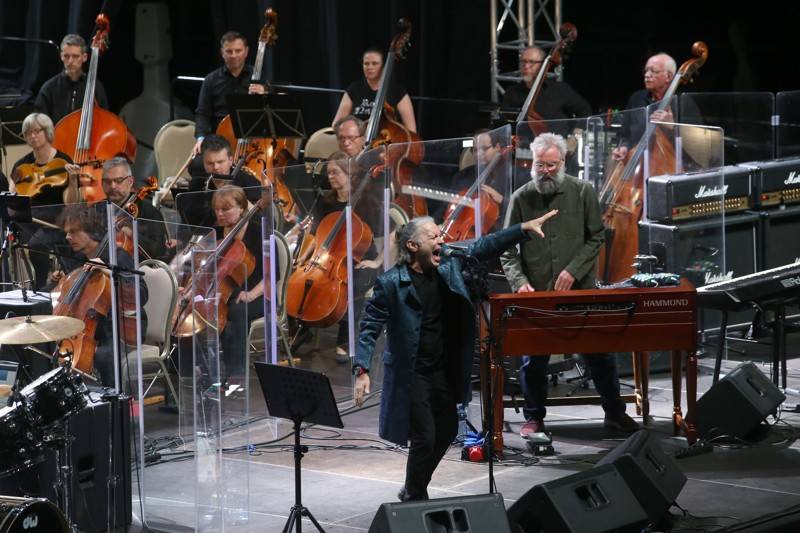 Jedinečný projekt Jona Lorda navštívil Olomouc, speciálním hostem byl Bruce Dickinson