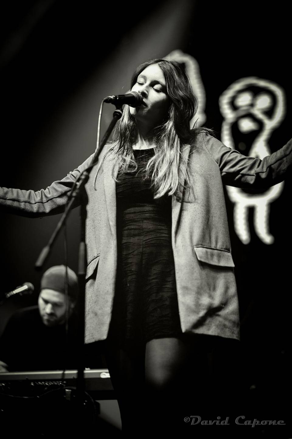 Žebřík zahájila Kateřina Marie Tichá s Bandjeez, mezi zpěvačkami skončila třetí