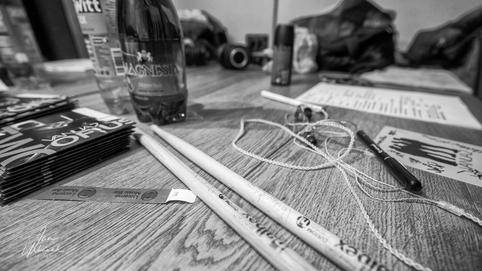 Vanua2 pokřtila v Lucerna Music Baru nové album, za kmotra zvolila Ivana Hlase