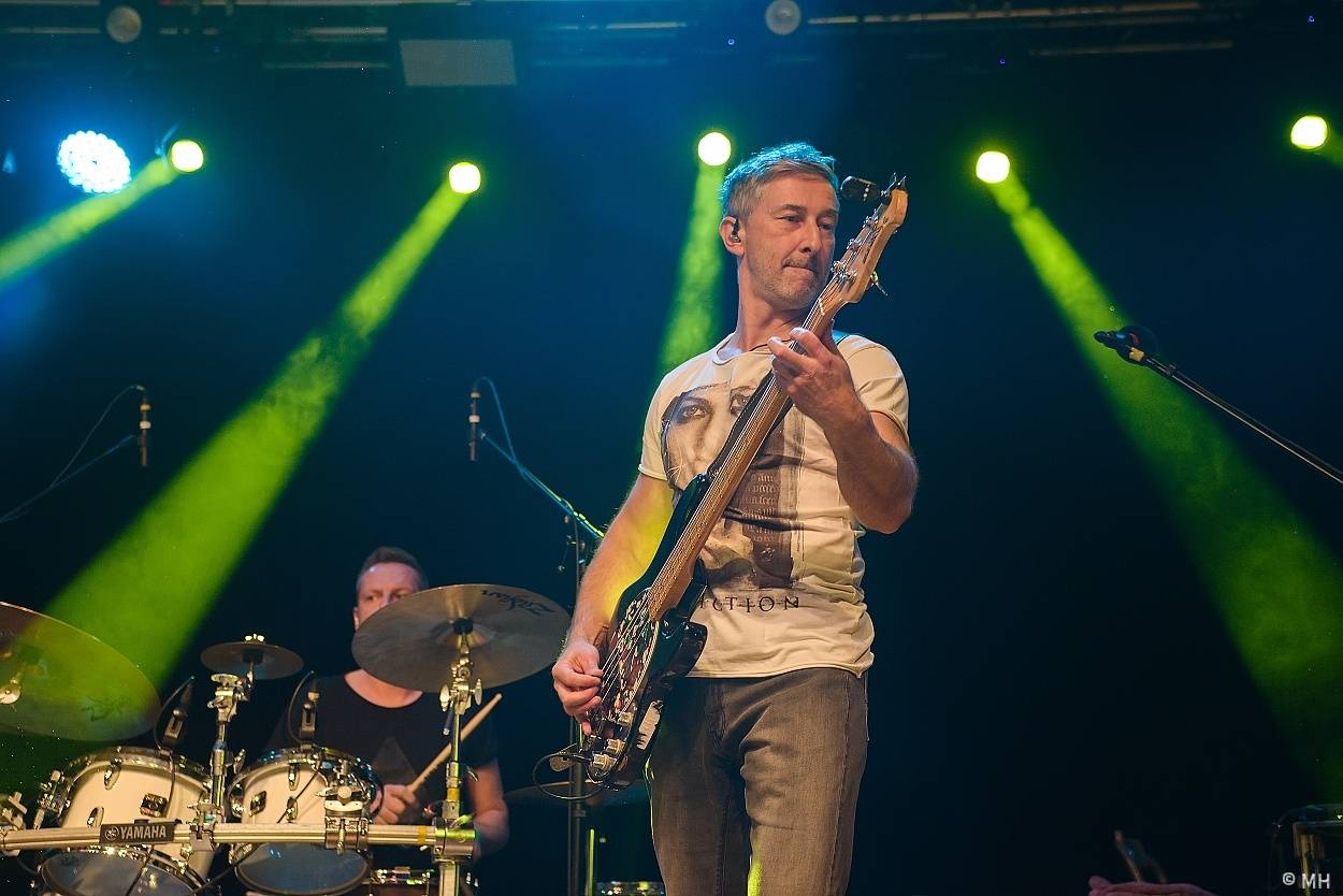 Mňága a Žďorp zahrála v Plzni, našla si tam sborové zpěvačky