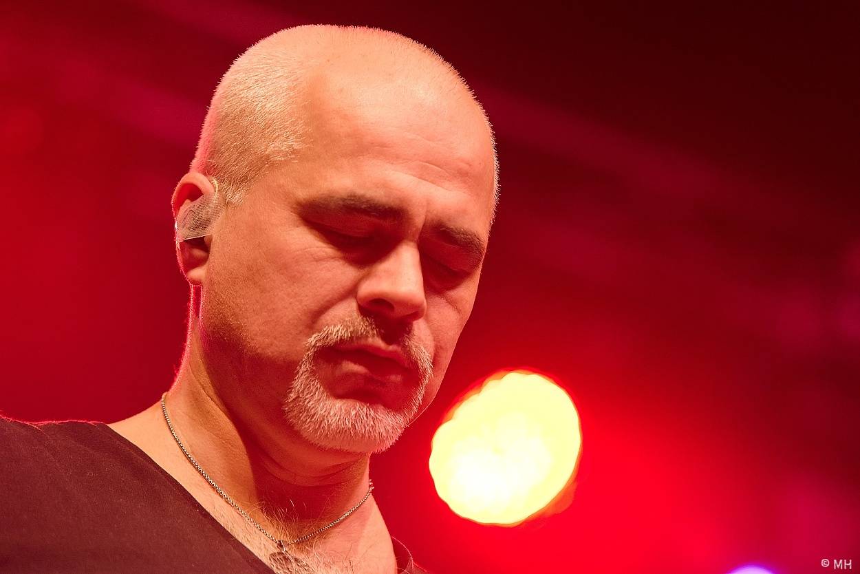 Mňága a Žďorp zahrála v Plzni, našla si tam sborové zpěvačky